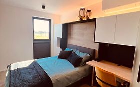 Inova - Comfort Room With Private Bathroom, Shared Facilities And Free Parking